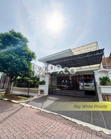 Dijual Rumah Mewah Elegan Dengan View Cantik di Lebak Bulus, Jakarta Selatan Dijual Rumah Mewah Elegan Dengan View Cantik di Lebak Bulus, Jakarta Selatan