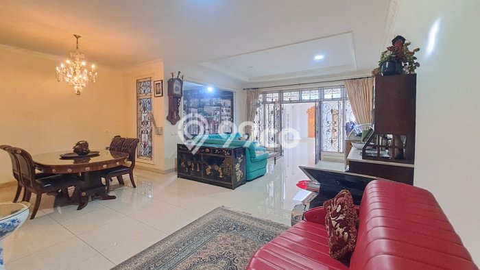 Siap Huni Rumah Mewah 6 Kamar di Gunung Putri Dekat ke Mana Saja Siap Huni Rumah Mewah 6 Kamar di Gunung Putri Dekat ke Mana Saja