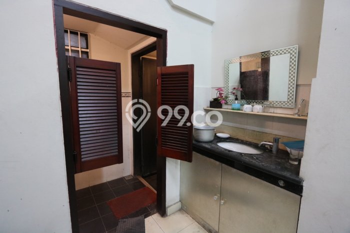 Komersial Favorit Dijual di Jatinegara Jakarta Timur Area Pusat Bisnis Komersial Favorit Dijual di Jatinegara Jakarta Timur Area Pusat Bisnis