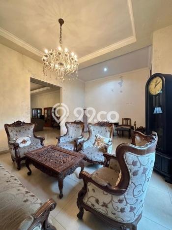 Rumah Elit Modern Tanpa Renovasi di Lebak Bulus Jakarta Selatan Rumah Elit Modern Tanpa Renovasi di Lebak Bulus Jakarta Selatan
