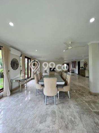 Rumah Luxury Modern Tanpa Renovasi di Kemang Jakarta Selatan Rumah Luxury Modern Tanpa Renovasi di Kemang Jakarta Selatan