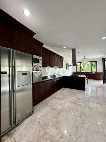 Rumah Luxury Modern Tanpa Renovasi di Kemang Jakarta Selatan Rumah Luxury Modern Tanpa Renovasi di Kemang Jakarta Selatan