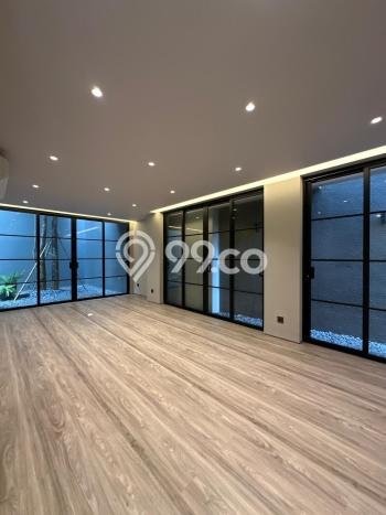 For Sale! Premium House LT 338m2 Desain Elegan di Senopati For Sale! Premium House LT 338m2 Desain Elegan di Senopati