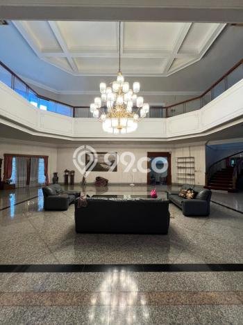 Jual Rumah Luas Megah Dengan View Eksklusif di Pondok Indah, Jakarta Selatan Jual Rumah Luas Megah Dengan View Eksklusif di Pondok Indah, Jakarta Selatan