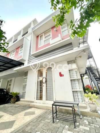 Hunian Elit LB 310m2 Siap Pakai Desain Elegan di Pondok Indah, Jakarta Selatan Hunian Elit LB 310m2 Siap Pakai Desain Elegan di Pondok Indah, Jakarta Selatan