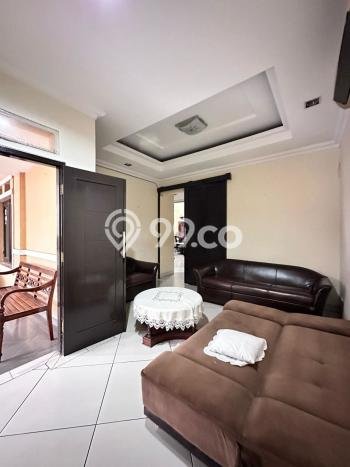 Rumah Eksklusif Dijual LT 209m2 di Cilandak, Jakarta Selatan Rumah Eksklusif Dijual LT 209m2 di Cilandak, Jakarta Selatan