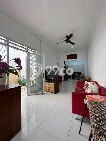 Ready to Use! Luxury House LT 350m2 Desain Elegan di Tomang Ready to Use! Luxury House LT 350m2 Desain Elegan di Tomang
