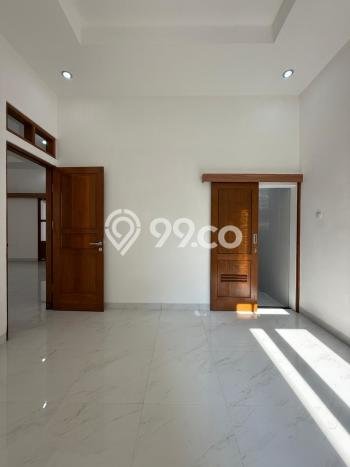 Rumah Luxury Modern Tanpa Renovasi di Pejaten Jakarta Selatan Rumah Luxury Modern Tanpa Renovasi di Pejaten Jakarta Selatan