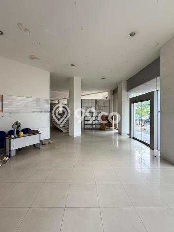 Unit Komersial Dijual di Jakarta Pusat LT 1542m2 & LB 2755m2 Unit Komersial Dijual di Jakarta Pusat LT 1542m2 & LB 2755m2