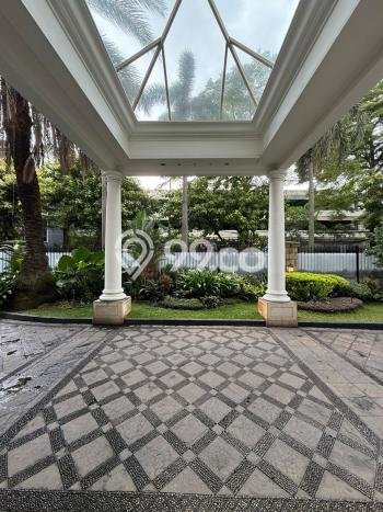 Dijual Rumah Premium dengan Fasilitas Sekitar Komplit di Menteng, Jakarta Pusat Dijual Rumah Premium dengan Fasilitas Sekitar Komplit di Menteng, Jakarta Pusat