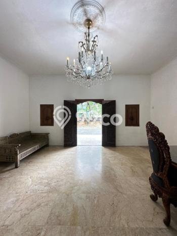 Ready to Use! Luxury House LT 980m2 Desain Elegan di Pondok Indah Ready to Use! Luxury House LT 980m2 Desain Elegan di Pondok Indah
