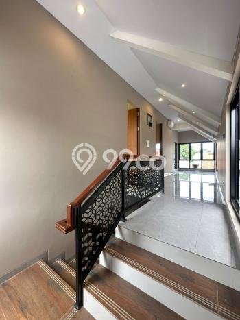 Jual Rumah Luas Megah Dengan View Eksklusif di Pondok Labu, Jakarta Selatan Jual Rumah Luas Megah Dengan View Eksklusif di Pondok Labu, Jakarta Selatan
