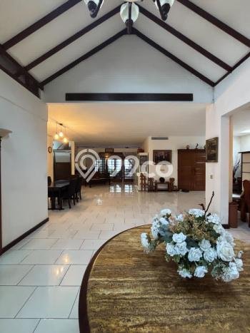 Jual Rumah Mewah Elegan Dengan View Cantik di Lebak Bulus, Jakarta Selatan Jual Rumah Mewah Elegan Dengan View Cantik di Lebak Bulus, Jakarta Selatan