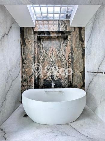 Ready to Use! Premium House LT 808m2 Desain Modern di Pondok Indah Ready to Use! Premium House LT 808m2 Desain Modern di Pondok Indah