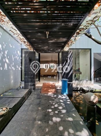 Siap Huni Rumah Mewah 6 Kamar di Cilandak Dekat ke Mana Saja Siap Huni Rumah Mewah 6 Kamar di Cilandak Dekat ke Mana Saja