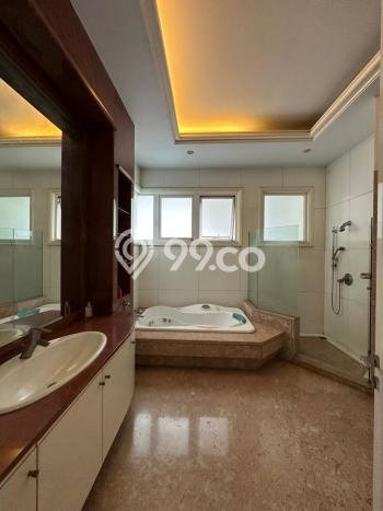 Siap Huni Hunian Elit 6 Kamar di Cinere Dekat ke Mana Saja Siap Huni Hunian Elit 6 Kamar di Cinere Dekat ke Mana Saja