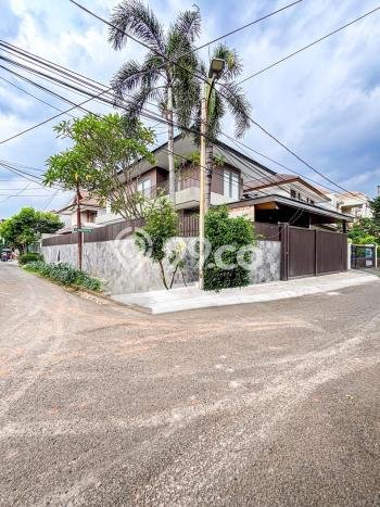 Rumah Luxury Modern Tanpa Renovasi di Pondok Indah Jakarta Selatan Rumah Luxury Modern Tanpa Renovasi di Pondok Indah Jakarta Selatan
