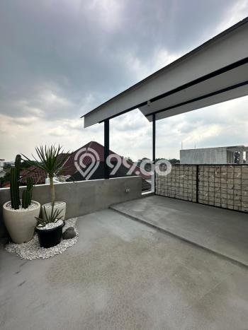 Rumah Luxury Modern Tanpa Renovasi di Kemang Jakarta Selatan Rumah Luxury Modern Tanpa Renovasi di Kemang Jakarta Selatan