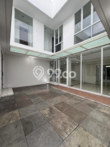 Ready to Use! Luxury House LT 543m2 Desain Modern di Pejaten Ready to Use! Luxury House LT 543m2 Desain Modern di Pejaten