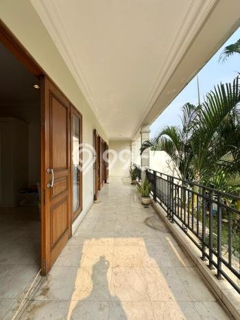 Rumah di , Akses ke Pusat Kota, LT 1200m2m² Rumah di , Akses ke Pusat Kota, LT 1200m2m²