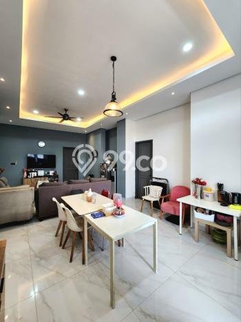 For Sale! Luxury House LT 240m2 Desain Modern di Gandaria For Sale! Luxury House LT 240m2 Desain Modern di Gandaria