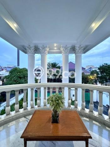 Dijual Rumah Premium dengan Fasilitas Sekitar Lengkap di Menteng, Jakarta Pusat Dijual Rumah Premium dengan Fasilitas Sekitar Lengkap di Menteng, Jakarta Pusat