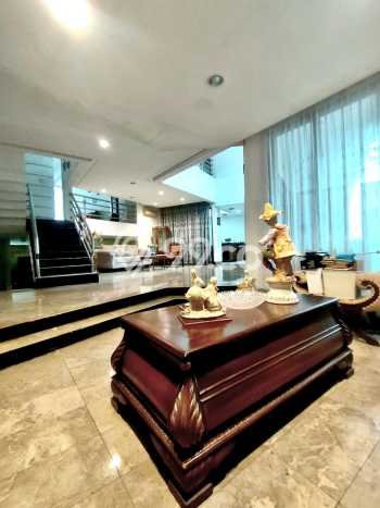 Hunian Elit LB 825m2 Siap Huni Desain Elegan di Pakubuwono, Jakarta Selatan Hunian Elit LB 825m2 Siap Huni Desain Elegan di Pakubuwono, Jakarta Selatan