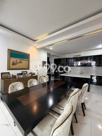 Dijual Rumah Luas Megah Dengan View Eksklusif di Cipete, Jakarta Selatan Dijual Rumah Luas Megah Dengan View Eksklusif di Cipete, Jakarta Selatan