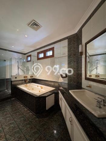 Rumah Elit Modern Siap Huni di Pondok Indah Jakarta Selatan Rumah Elit Modern Siap Huni di Pondok Indah Jakarta Selatan
