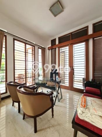 Rumah Mewah LB 350m2 Siap Huni Desain Elegan di Cipete, Jakarta Selatan Rumah Mewah LB 350m2 Siap Huni Desain Elegan di Cipete, Jakarta Selatan