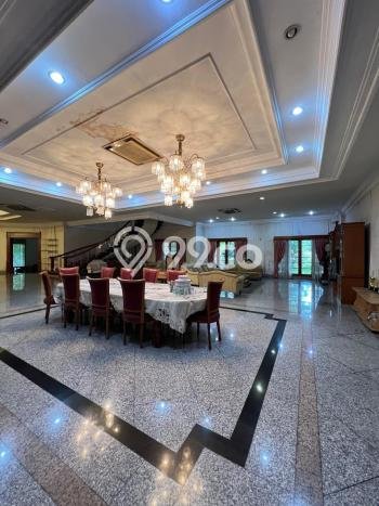 Jual Rumah Luas Megah Dengan View Eksklusif di Pondok Indah, Jakarta Selatan Jual Rumah Luas Megah Dengan View Eksklusif di Pondok Indah, Jakarta Selatan