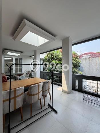 Rumah Elit Modern Siap Huni di Pondok Indah Jakarta Selatan Rumah Elit Modern Siap Huni di Pondok Indah Jakarta Selatan
