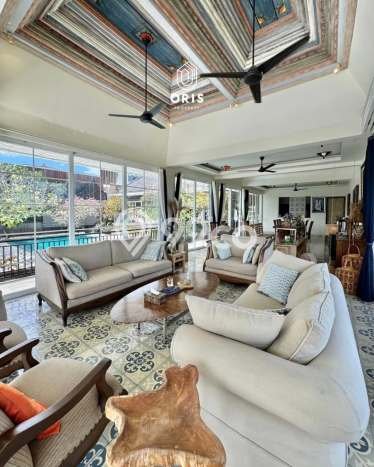 FOR SALE! Vila Kawasan , Luas 2000m2m², Lokasi Premium FOR SALE! Vila Kawasan , Luas 2000m2m², Lokasi Premium