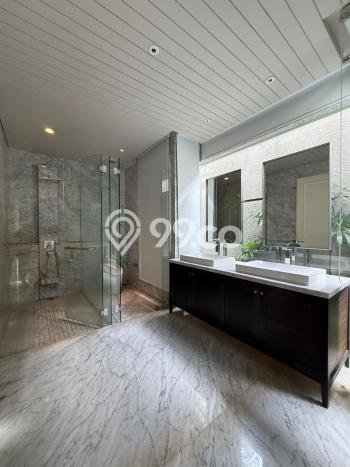Hot Offer Hunian Premium Ideal dan Luas di Kebayoran Baru, Jakarta Selatan Hot Offer Hunian Premium Ideal dan Luas di Kebayoran Baru, Jakarta Selatan