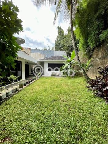 Hunian Mewah LB 415m2 Siap Huni Desain Elegan di Kemang, Jakarta Selatan Hunian Mewah LB 415m2 Siap Huni Desain Elegan di Kemang, Jakarta Selatan