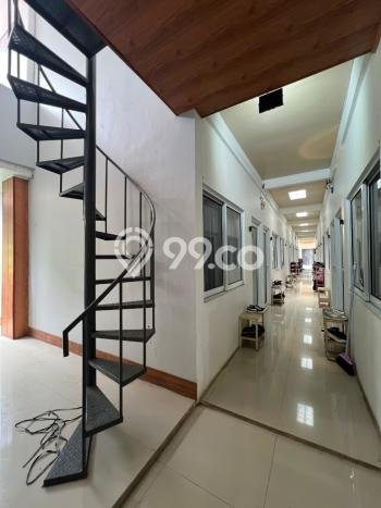 Kost Dijual Lokasi Cisauk, Tangerang, Spesifikasi 98 Kamar Tidur dan Luas 2000m2 Kost Dijual Lokasi Cisauk, Tangerang, Spesifikasi 98 Kamar Tidur dan Luas 2000m2