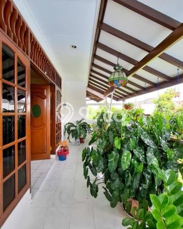 Rumah Mewah LB 400m2 Siap Pakai Desain Elegan di Ragunan, Jakarta Selatan Rumah Mewah LB 400m2 Siap Pakai Desain Elegan di Ragunan, Jakarta Selatan