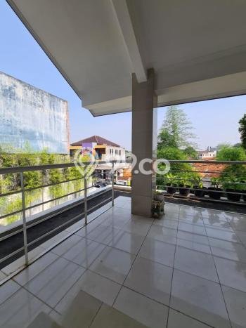Rumah Mewah LB 350m2 Siap Huni Desain Elegan di Cipete, Jakarta Selatan Rumah Mewah LB 350m2 Siap Huni Desain Elegan di Cipete, Jakarta Selatan