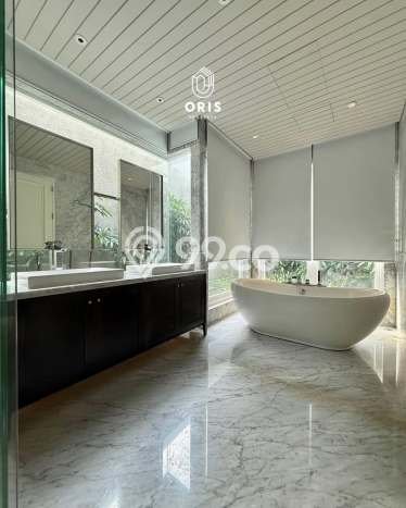 Hot Offer Hunian Premium Ideal dan Luas di Kebayoran Baru, Jakarta Selatan Hot Offer Hunian Premium Ideal dan Luas di Kebayoran Baru, Jakarta Selatan
