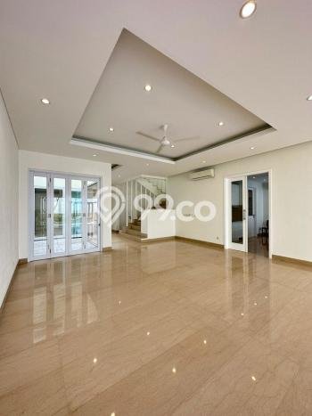 Jual Rumah Mewah Elegan Dengan View Eksklusif di Pejaten, Jakarta Selatan Jual Rumah Mewah Elegan Dengan View Eksklusif di Pejaten, Jakarta Selatan