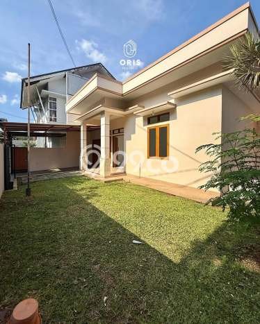 Rumah Luxury Modern Tanpa Renovasi di Pejaten Jakarta Selatan Rumah Luxury Modern Tanpa Renovasi di Pejaten Jakarta Selatan