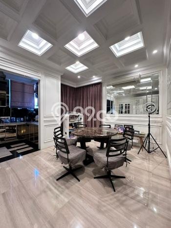 Ready to Use! Luxury House LT 607m2 Desain Modern di Pondok Indah Ready to Use! Luxury House LT 607m2 Desain Modern di Pondok Indah