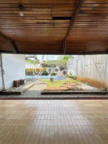 Ready to Use! Luxury House LT 980m2 Desain Elegan di Pondok Indah Ready to Use! Luxury House LT 980m2 Desain Elegan di Pondok Indah