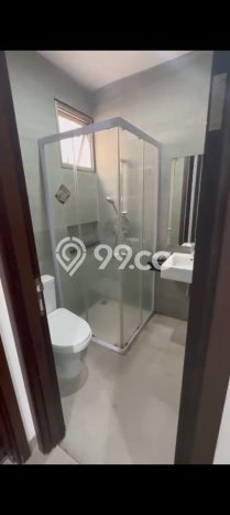 Disewakan! Rumah 2 Kamar Tidur &
2 Kamar Mandi di Pantai Indah Kapuk 2, Jakarta Utara Disewakan! Rumah 2 Kamar Tidur &
2 Kamar Mandi di Pantai Indah Kapuk 2, Jakarta Utara