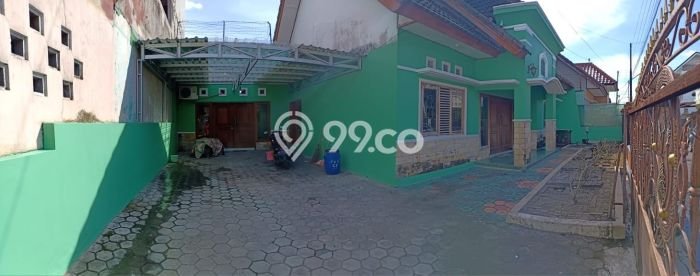For Sale Rumah 4 Kamar Lokasi Ideal Bagus dan Strategis di Depok For Sale Rumah 4 Kamar Lokasi Ideal Bagus dan Strategis di Depok