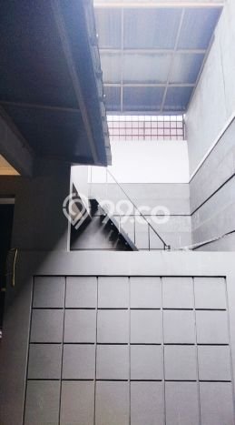 Rumah Modern Minimalis 5 Kamar Bisa Langsung Pindah di Batununggal Rumah Modern Minimalis 5 Kamar Bisa Langsung Pindah di Batununggal