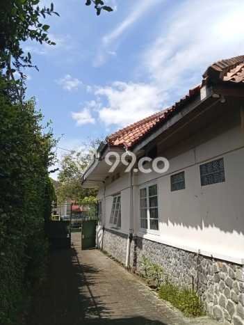 Jual Rumah Mewah Megah Dengan View Eksklusif di Riau, Bandung Jual Rumah Mewah Megah Dengan View Eksklusif di Riau, Bandung