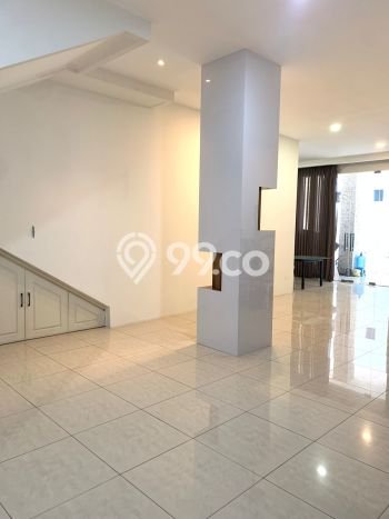 Rumah Murah Disewakan Hanya Rp 70 Juta/ Tahun Nego Rumah Murah Disewakan Hanya Rp 70 Juta/ Tahun Nego