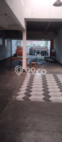 Komersial untuk Disewa di Pusat Bandung Luas Bangunan 280m2 Komersial untuk Disewa di Pusat Bandung Luas Bangunan 280m2