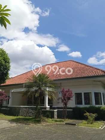 Jual Rumah Mewah Megah Dengan View Eksklusif di Riau, Bandung Jual Rumah Mewah Megah Dengan View Eksklusif di Riau, Bandung